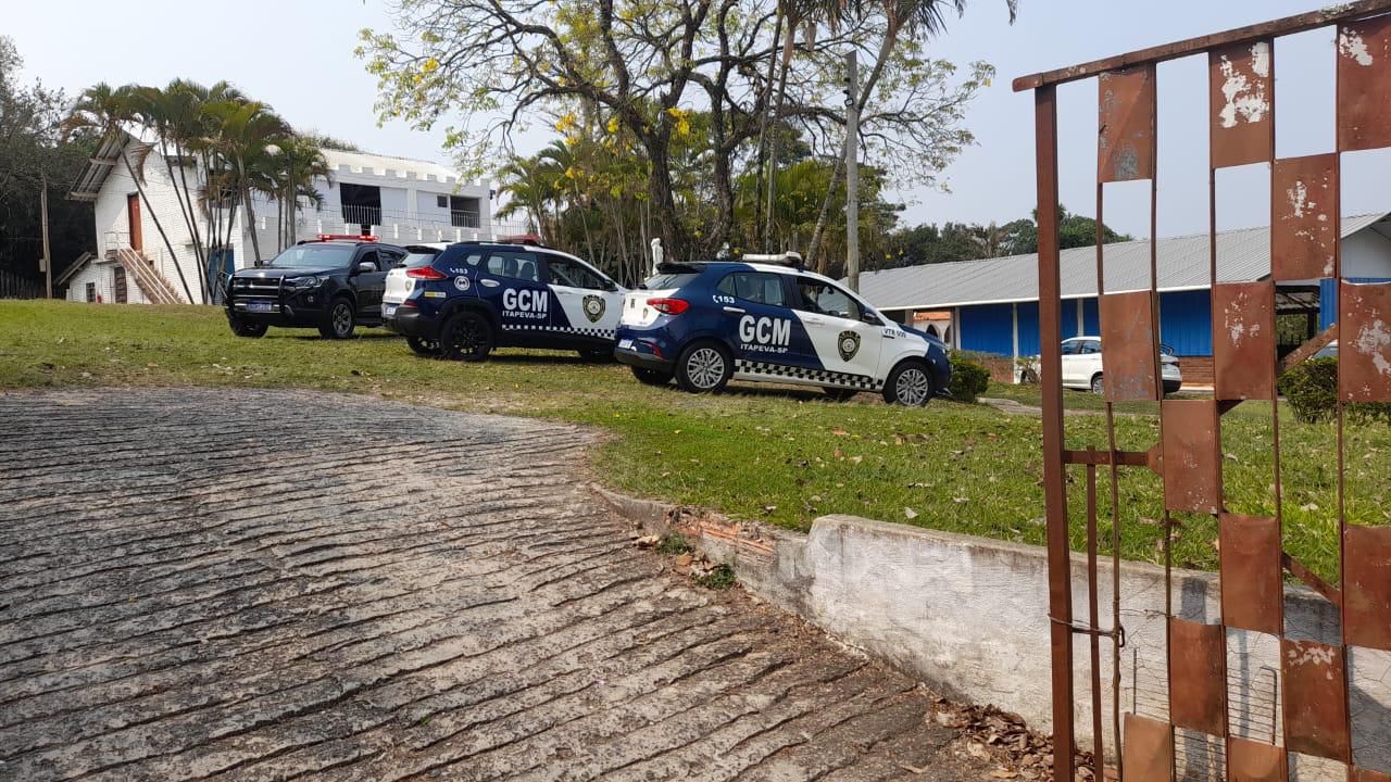 Clínica clandestina é descoberta em Itapeva: Materiais e equipe apreendida por exercício ilegal da medicina