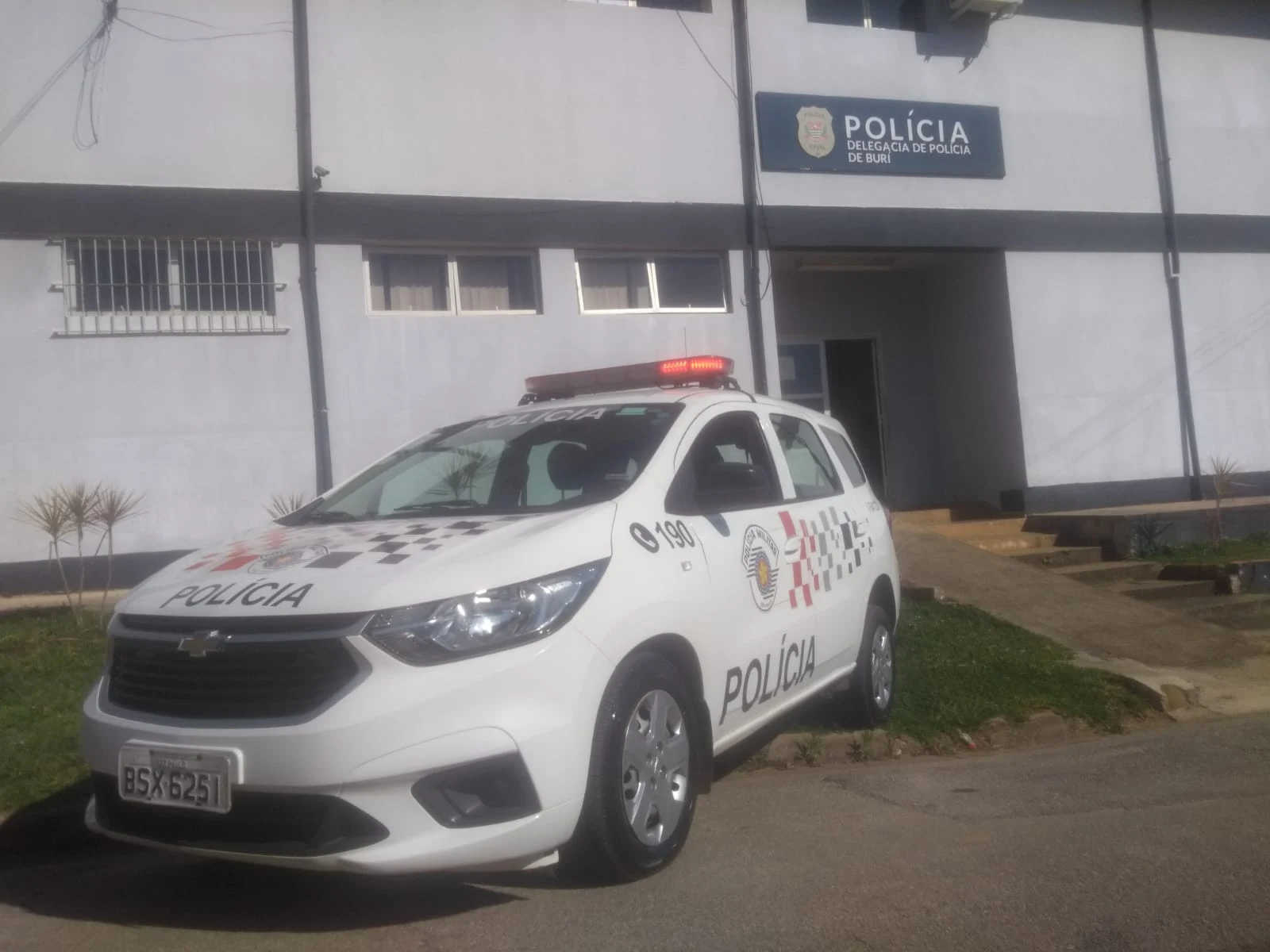 Homem acusado de tørtura deixa esposa cega em Buri