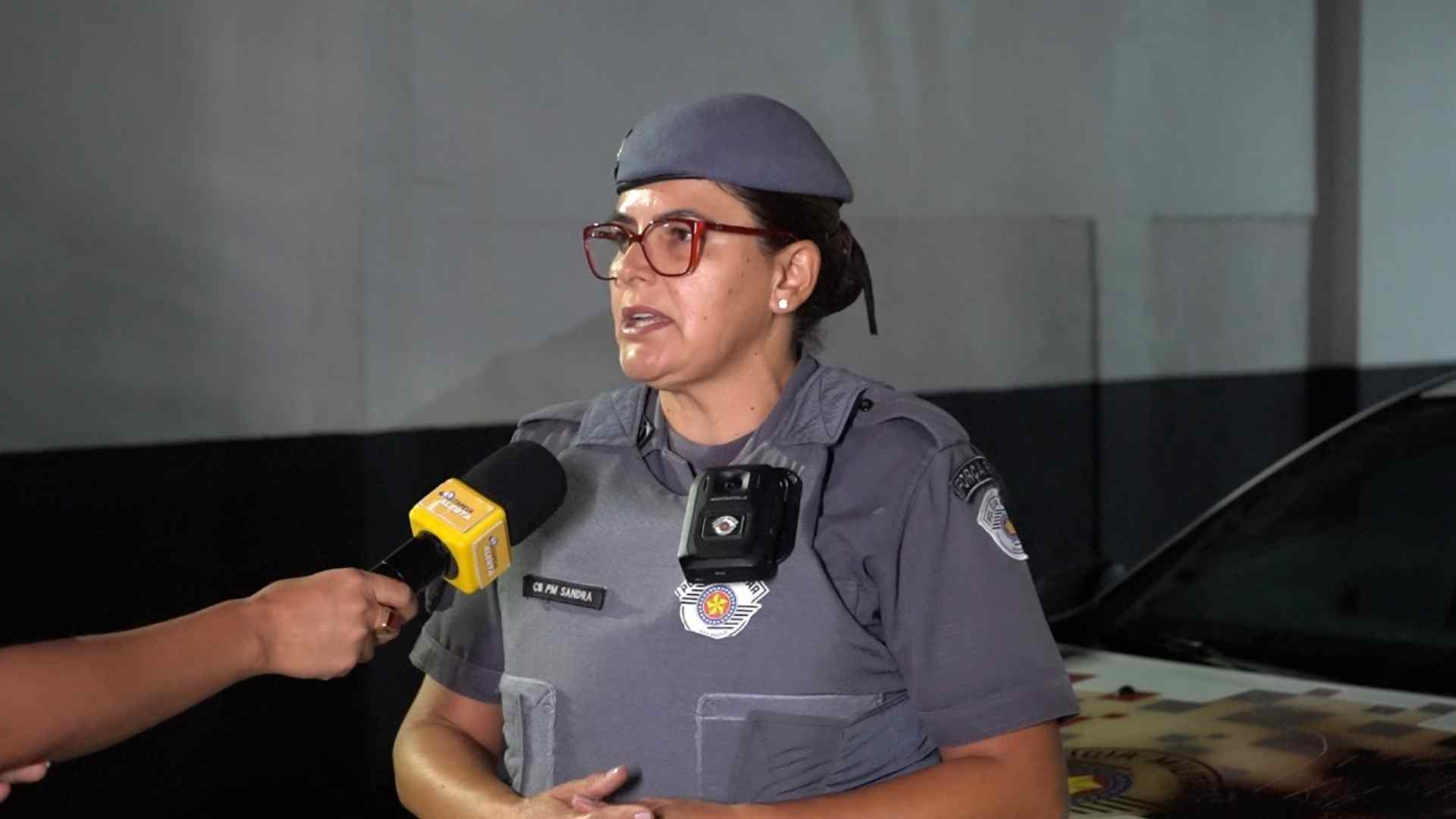 Mulher utiliza filho de 4 anos durante furto, tenta usá-lo como escudo na abordagem e acaba presa pela Polícia Militar em Itapeva/SP
