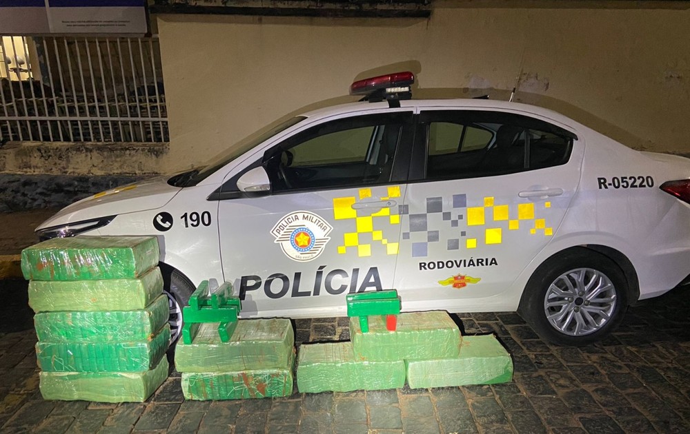 Homem é detido com mais de 300 tijolos de maconha em abordagem na Rodovia de Itararé